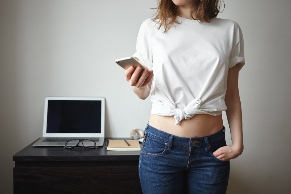 Cum alegi mărimea corectă la tricouri damă atunci când comanzi online?